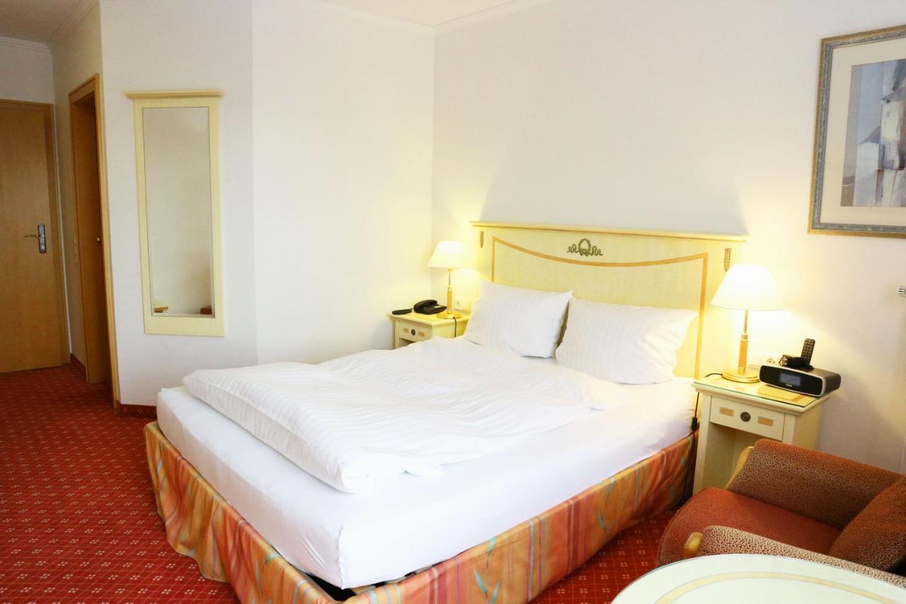 מפן Hotel Poeker מראה חיצוני תמונה