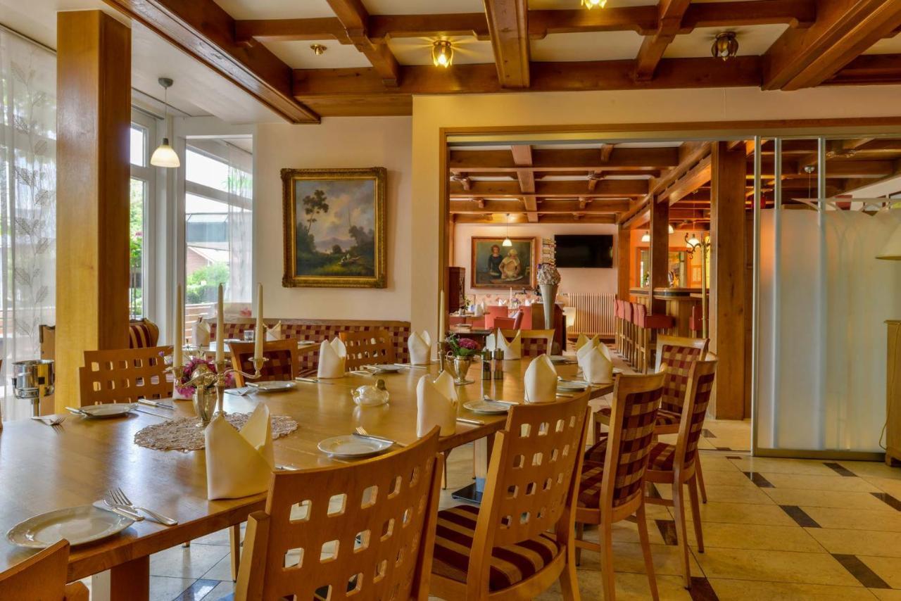 מפן Hotel Poeker מראה חיצוני תמונה