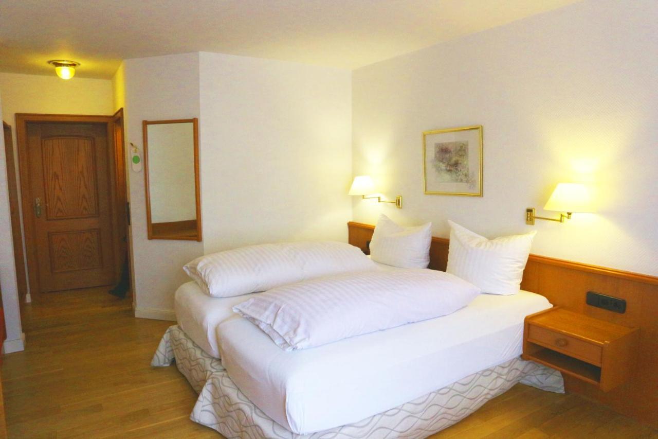 מפן Hotel Poeker מראה חיצוני תמונה