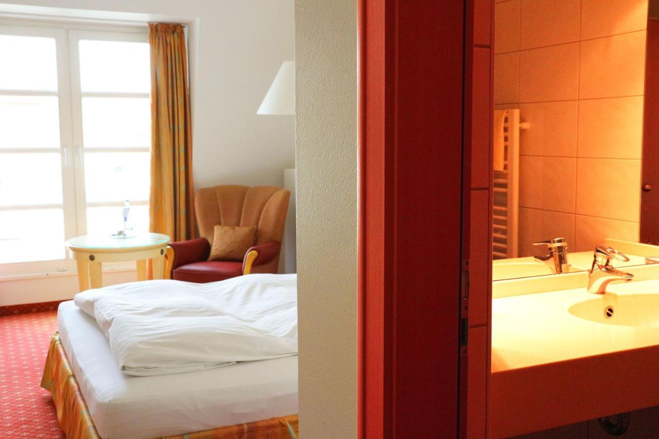 מפן Hotel Poeker מראה חיצוני תמונה